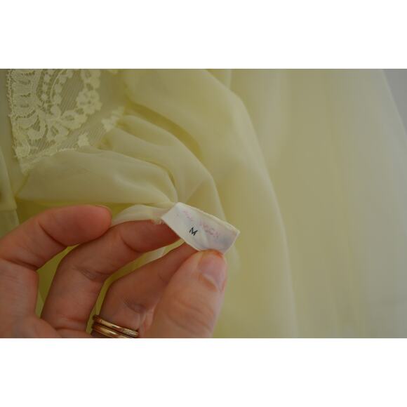 Vintage Sheer Nylon Lemon Yellow Peignoir Robe - Picture 5 of 8